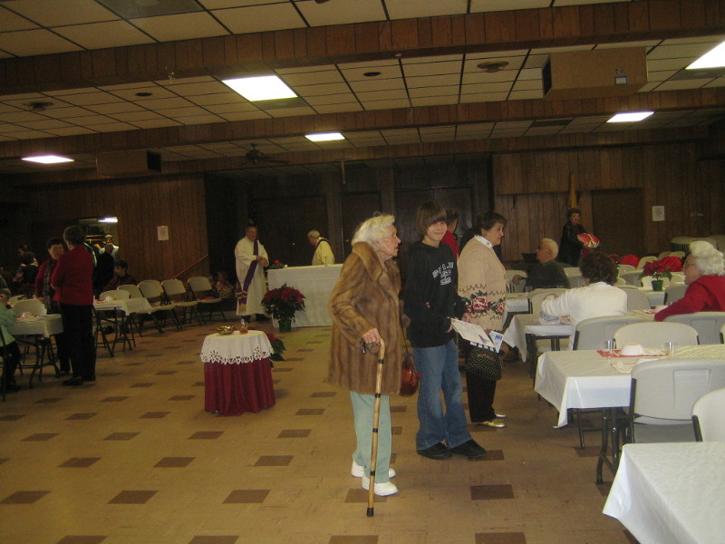 051218_senior_dinner_005.jpg