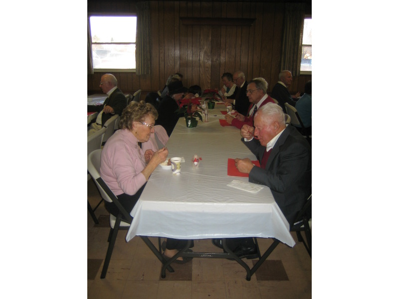 051218_senior_dinner_059.jpg