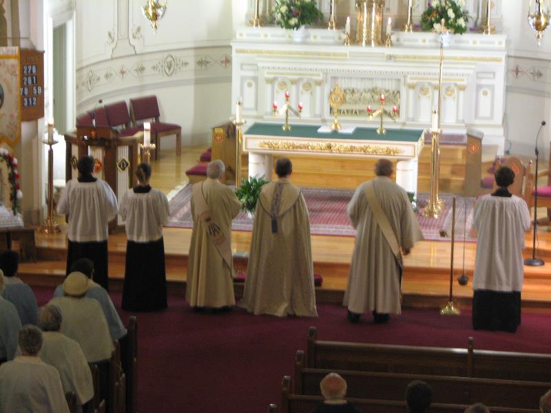 071007_triduum_086.jpg